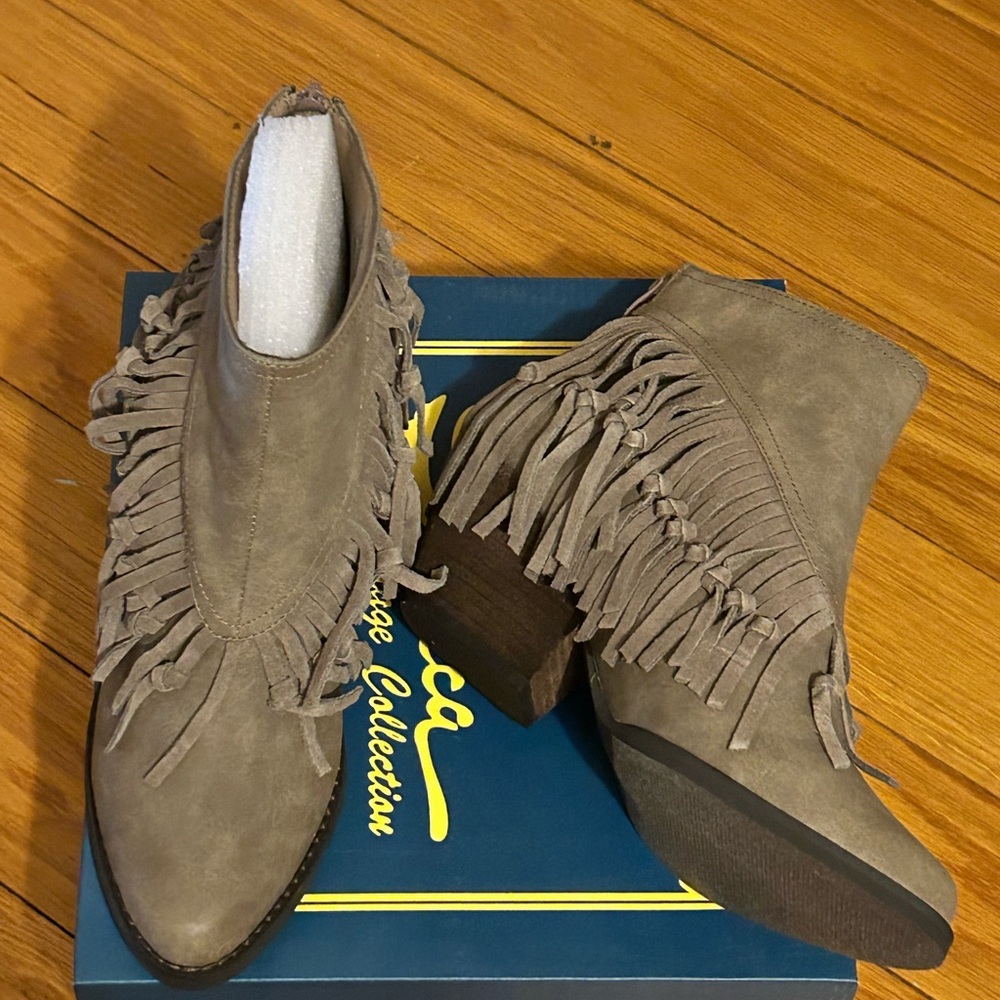 Byanca Ankle Boot by Sbicca Vintage Collection - Picture 2 of 6